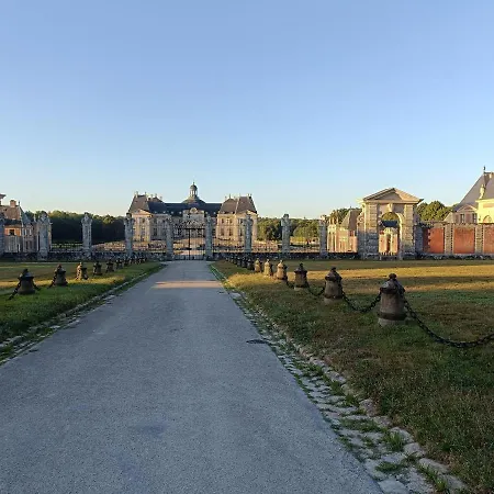 Hébergement de vacances Mettez Vous Au Près Du Château De Vaux Le Vicomte En Sous Sol Semi Enterré