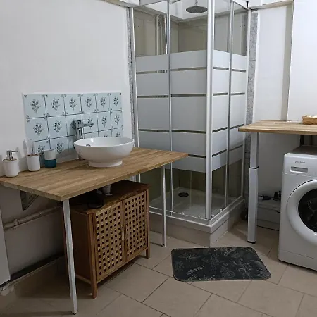 Mettez Vous Au Pres Du Chateau De Vaux Le Vicomte En Sous Sol Semi Enterre Holiday home *