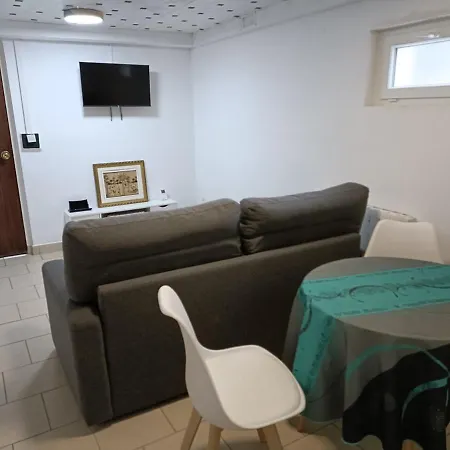 Holiday home Mettez Vous Au Pres Du Chateau De Vaux Le Vicomte En Sous Sol Semi Enterre *